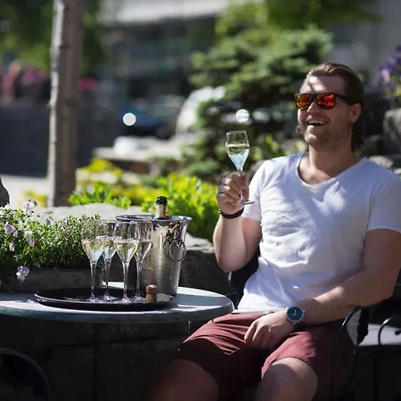 Kaffebar & 게스트하우스 스트륀