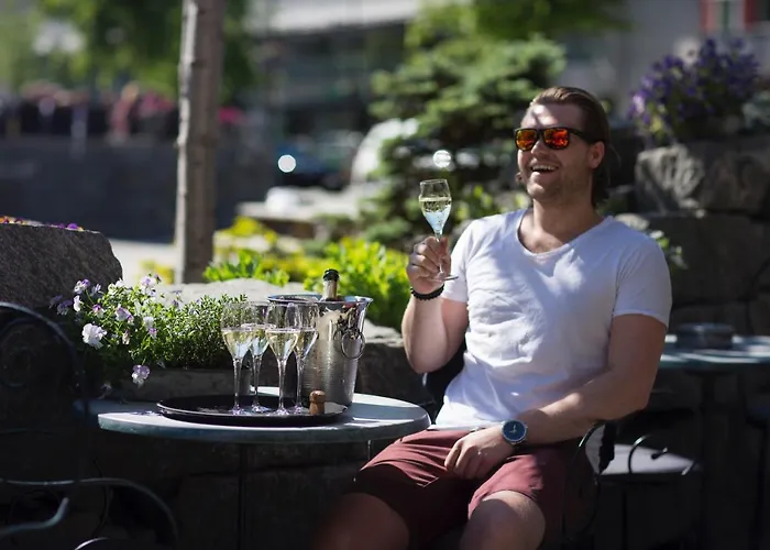 Kaffebar & Maison d'hôtes Stryn